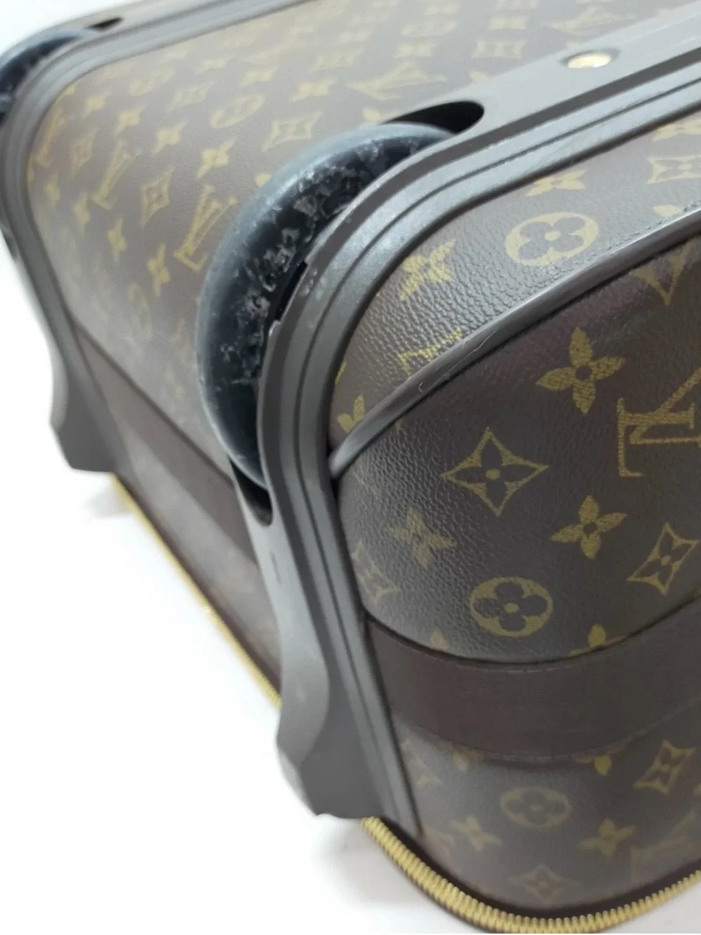 Louis Vuitton Pegasis 65 Suitcase